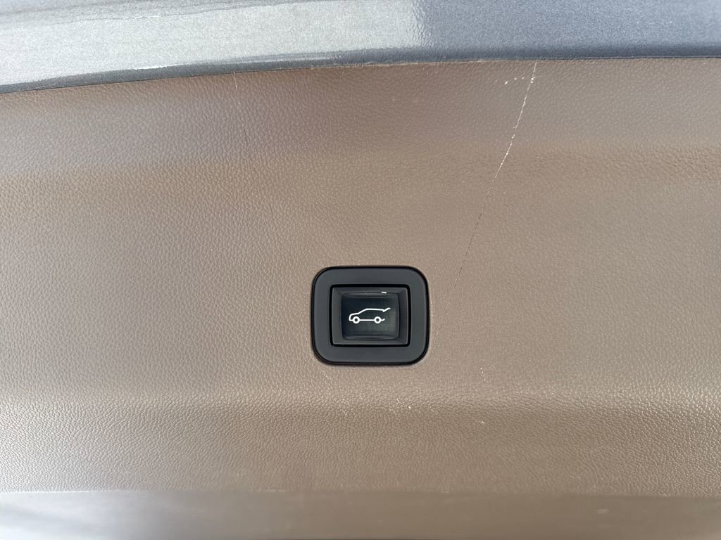 Used 2021 GMC Yukon XL Denali AWD/4WD image 26