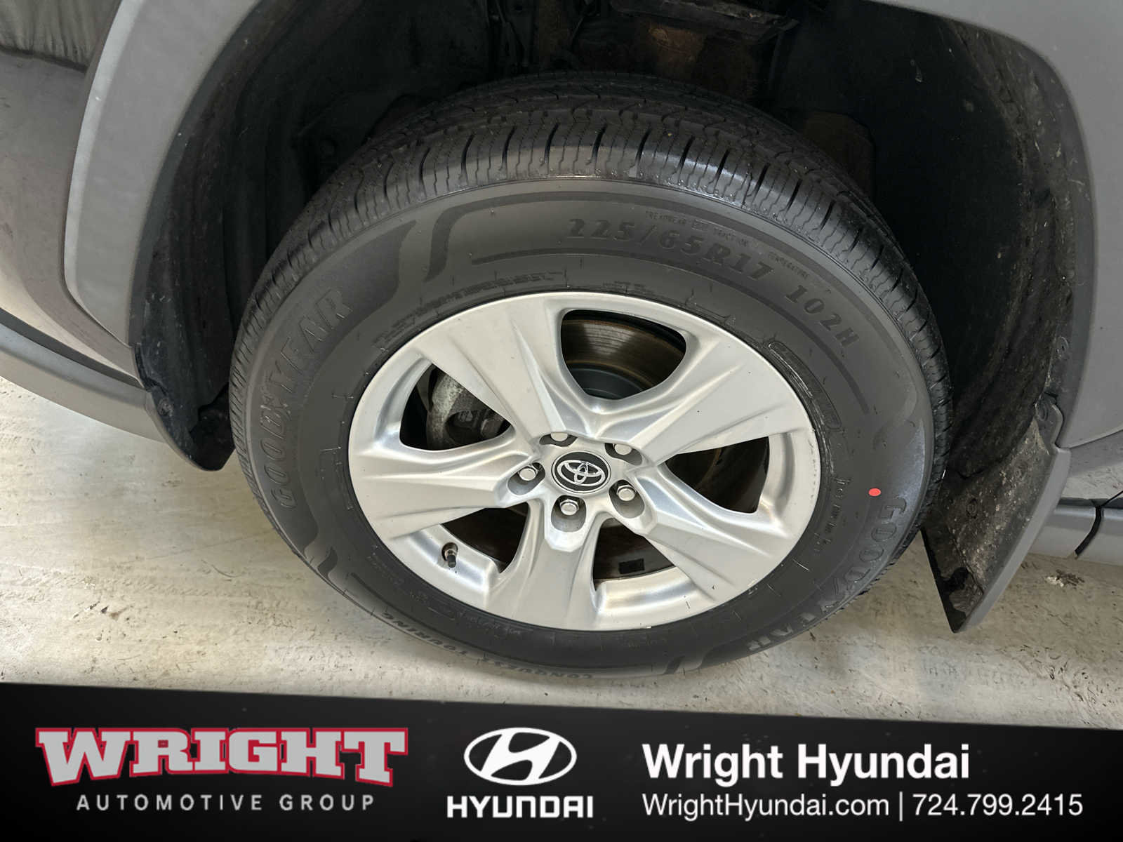 Used 2019 Toyota RAV4 XLE image 8