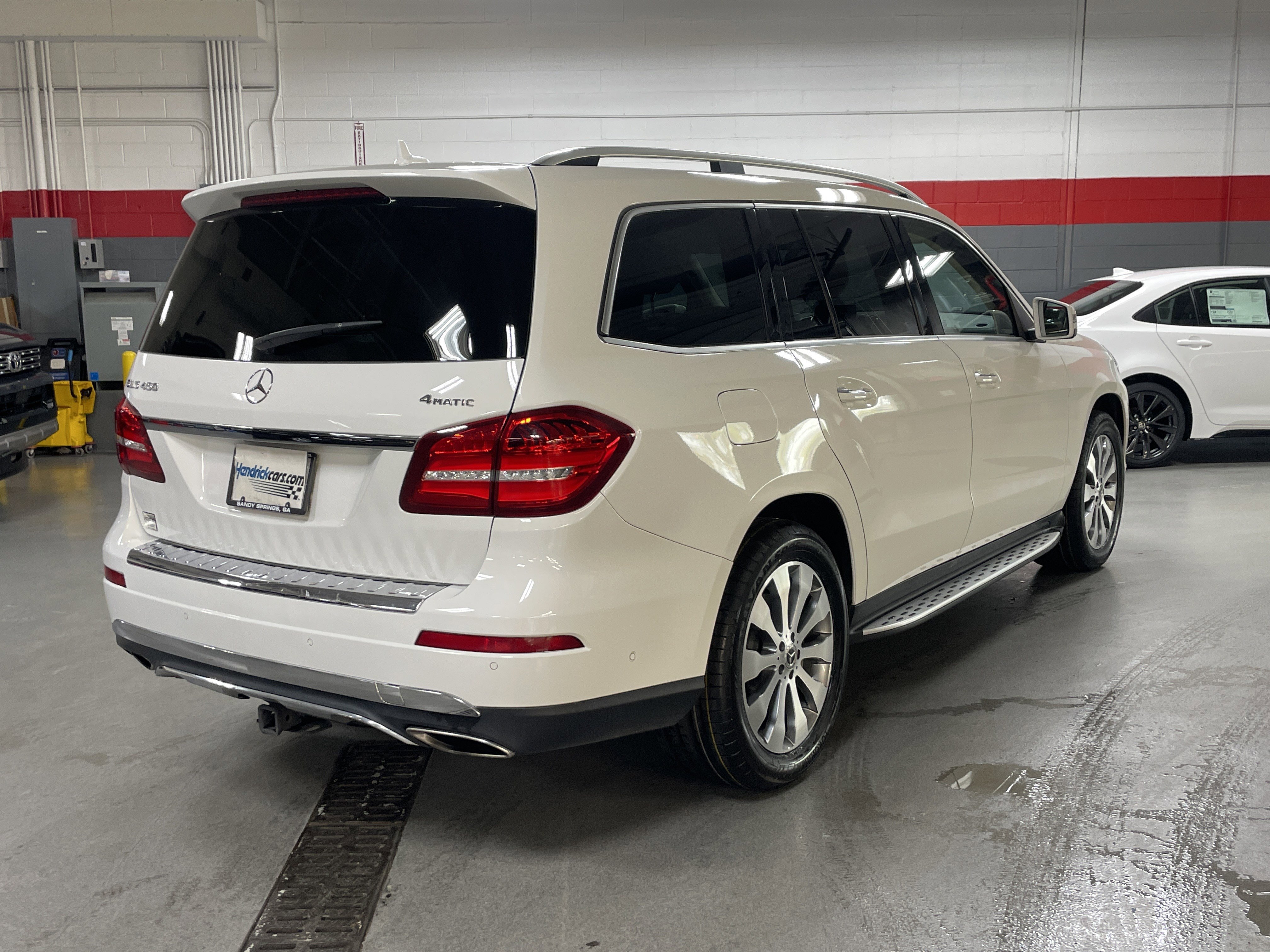 Used 2018 Mercedes-Benz GLS 450 4MATIC image 10