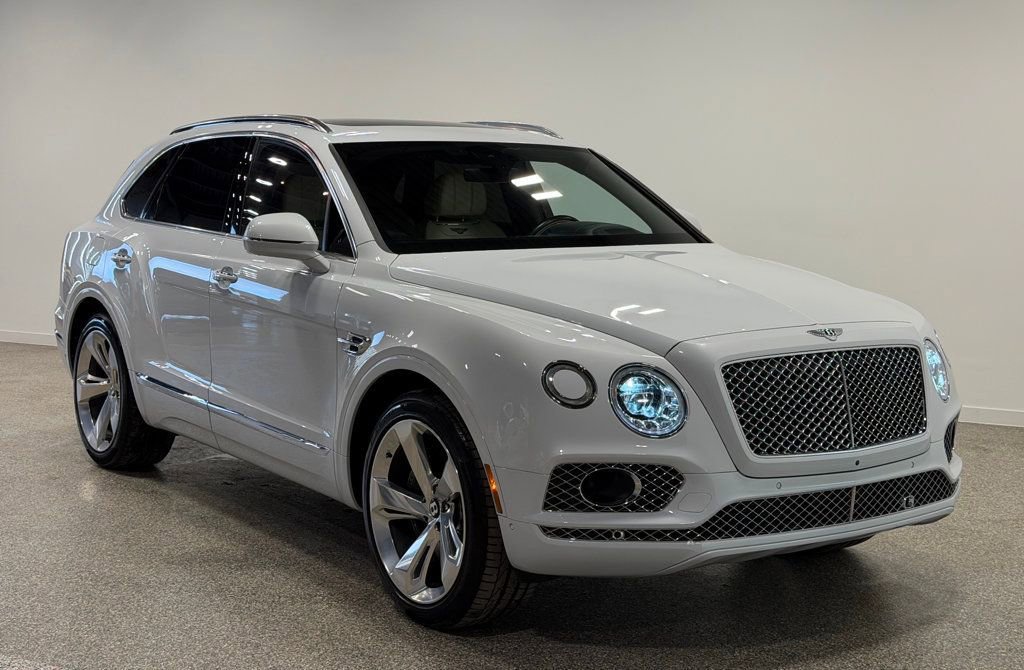 Used 2018 Bentley Bentayga Mulliner AWD/4WD image 25