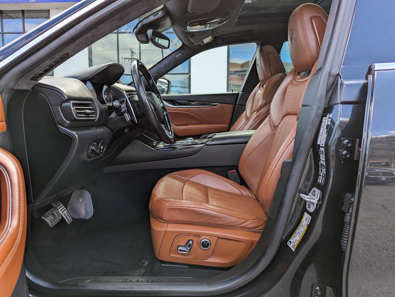 Used 2022 Maserati Levante Modena image 12