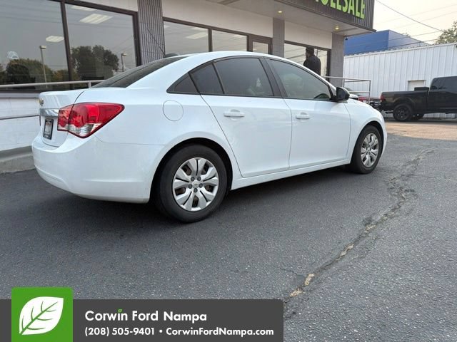 Used 2016 Chevrolet Cruze LS FWD image 6