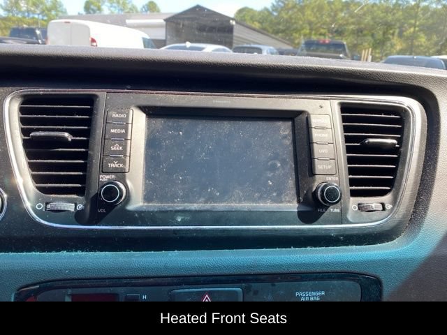 Used 2017 Kia Sedona LX w/ LX Essentials Premium Package FWD image 14