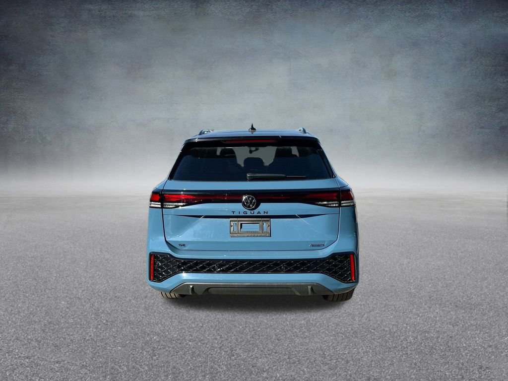 New 2025 Volkswagen Tiguan SE R-Line image 30