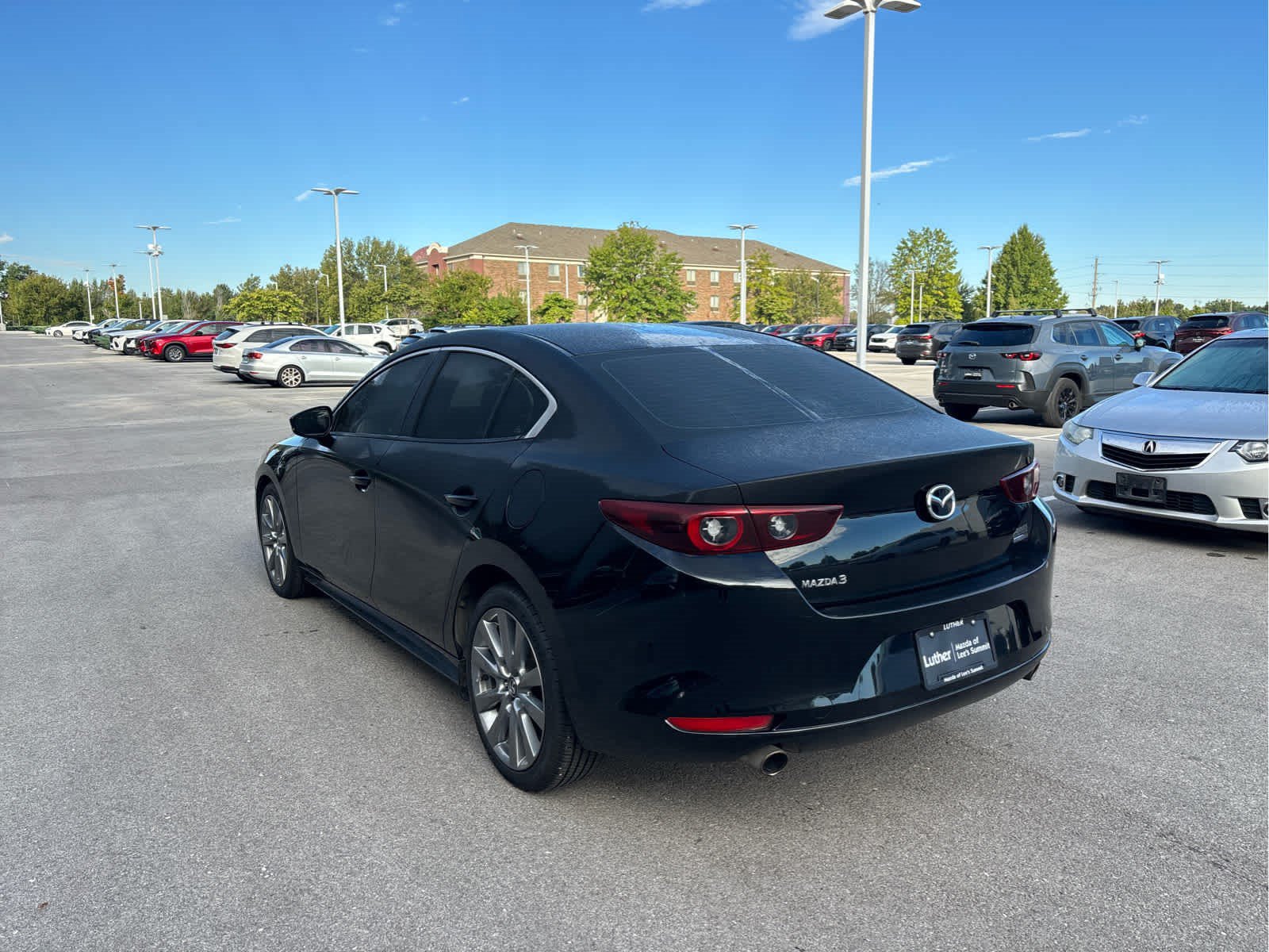 Used 2022 MAZDA MAZDA3 s FWD image 3