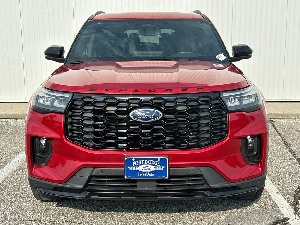Certified 2025 Ford Explorer ST-Line w/ Premium Package AWD/4WD image 11