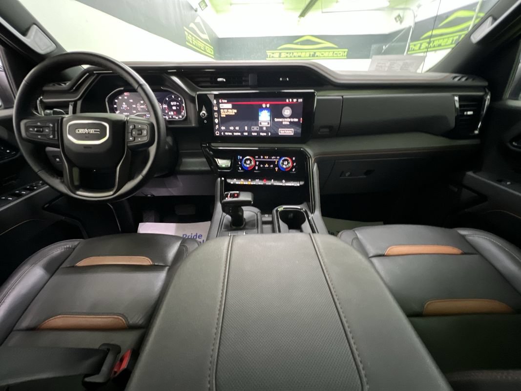 Used 2025 GMC Sierra 1500 AT4 w/ AT4 Premium Package AWD/4WD image 18
