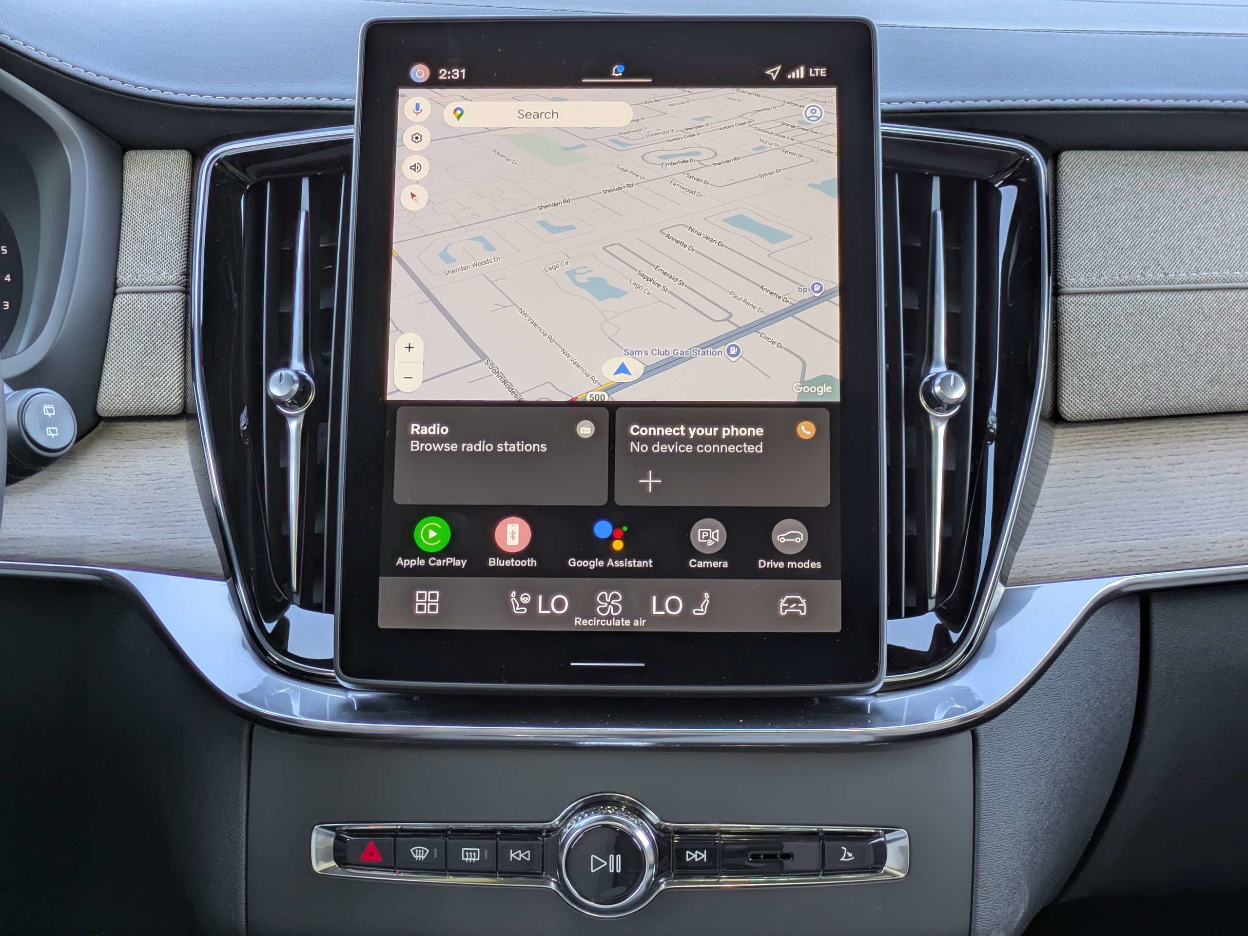 New 2026 Volvo XC90 B6 Plus w/ Protection Package Premier image 19