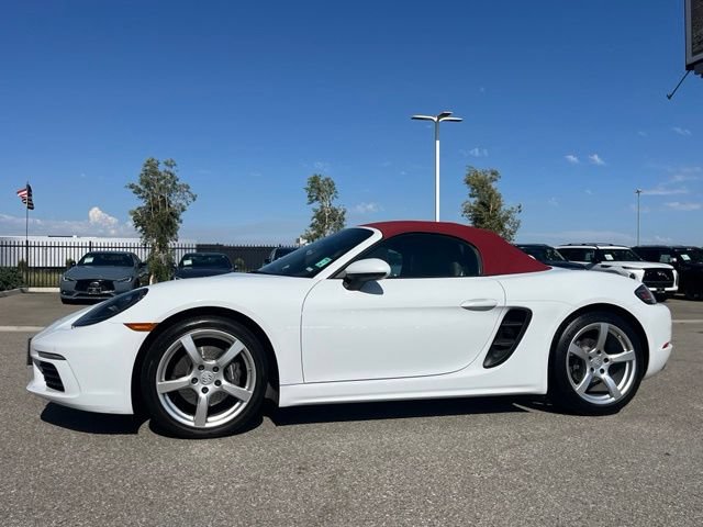 Used 2023 Porsche 718 Boxster RWD image 2