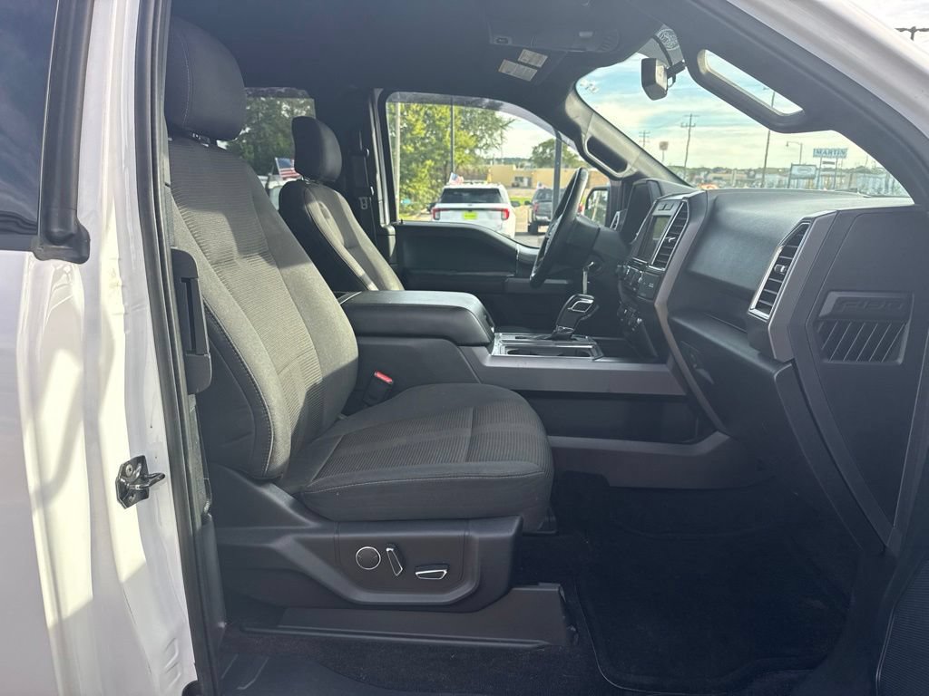 Used 2016 Ford F150 XLT w/ Equipment Group 302A Luxury AWD/4WD image 34