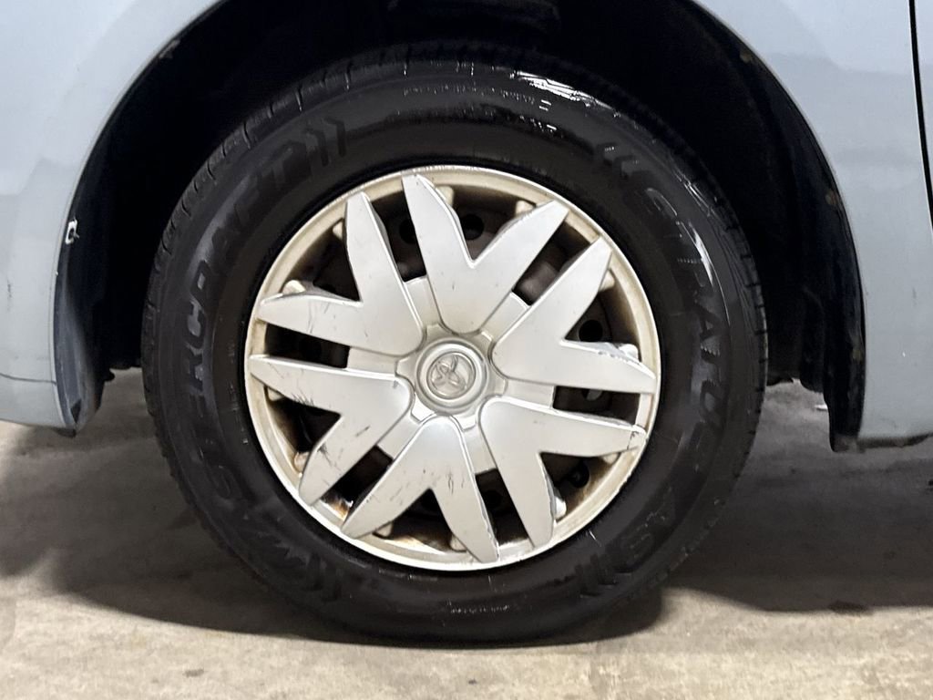 Used 2005 Toyota Sienna LE FWD image 26