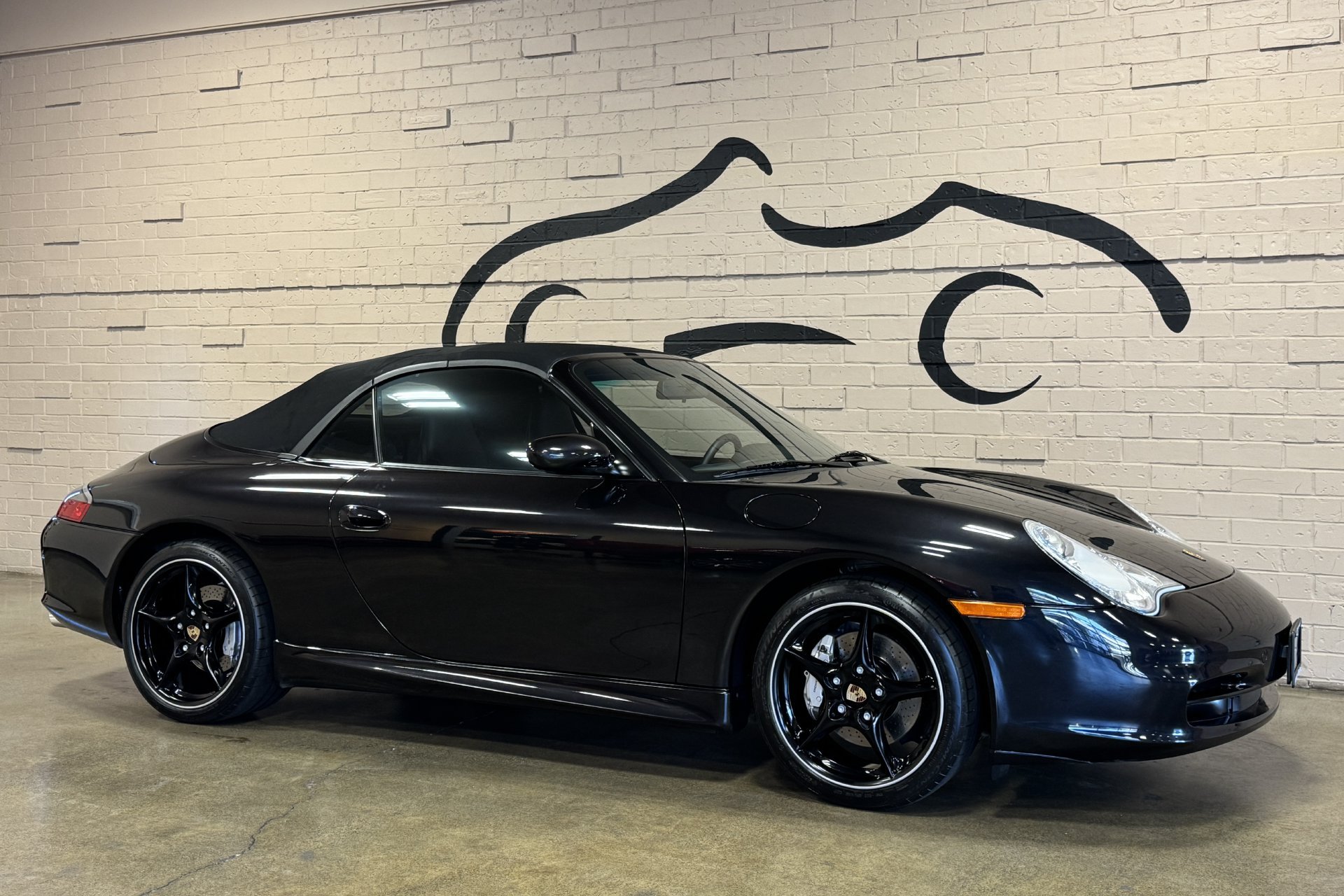 Used 2003 Porsche 911 Carrera 4 AWD/4WD image 2