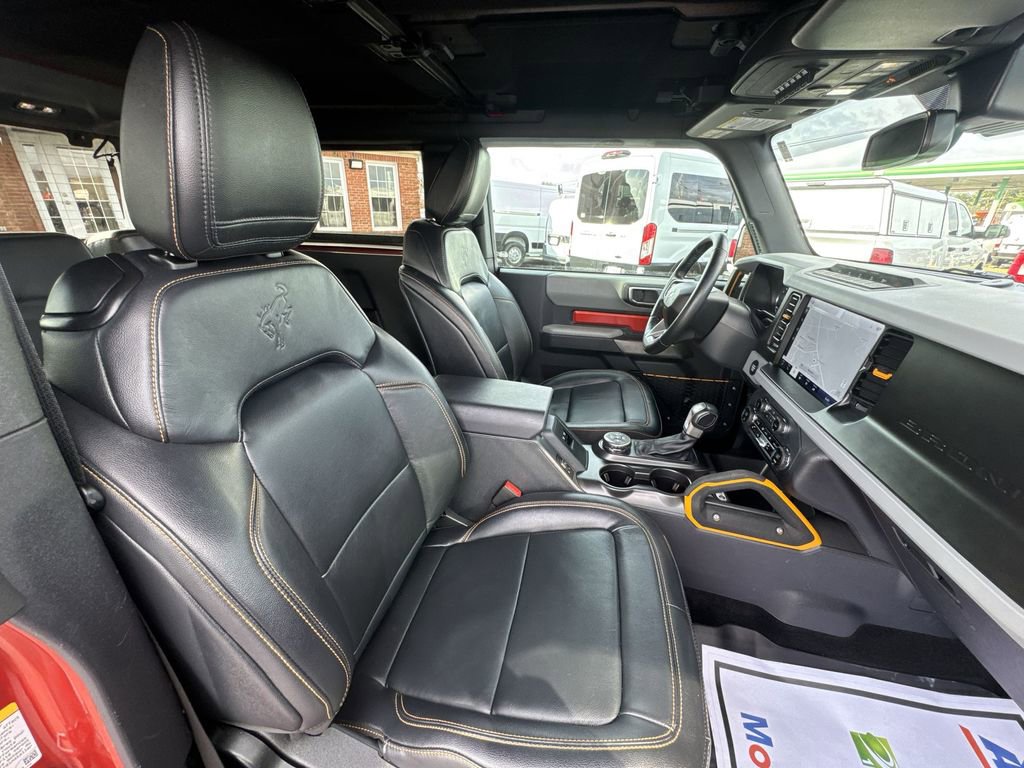 Used 2023 Ford Bronco Badlands image 25