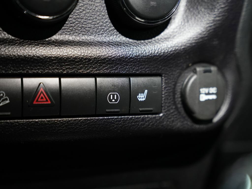 Used 2016 Jeep Wrangler Unlimited Sahara AWD/4WD image 26
