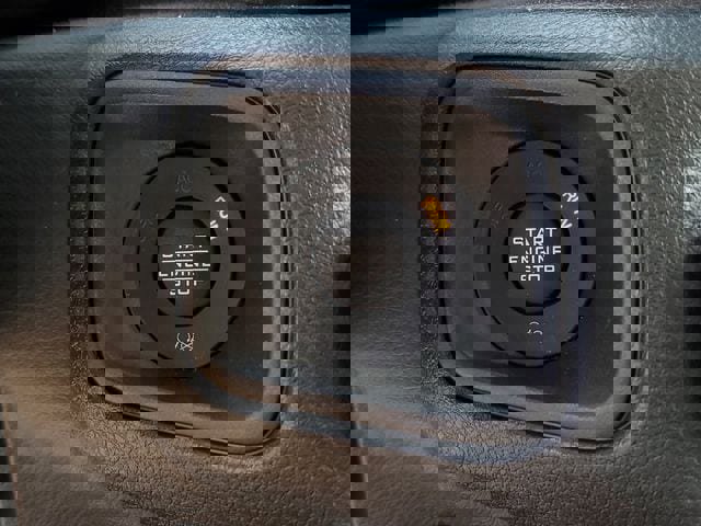 Certified 2025 Jeep Gladiator Sport image 33