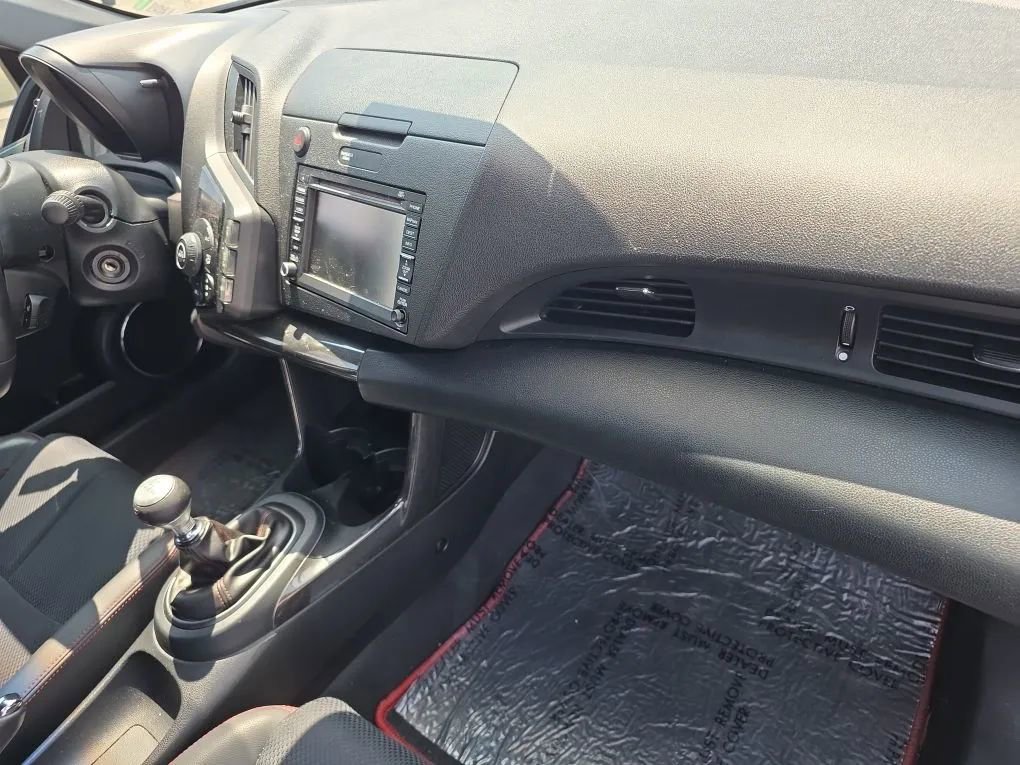 Used 2013 Honda CR-Z EX image 15