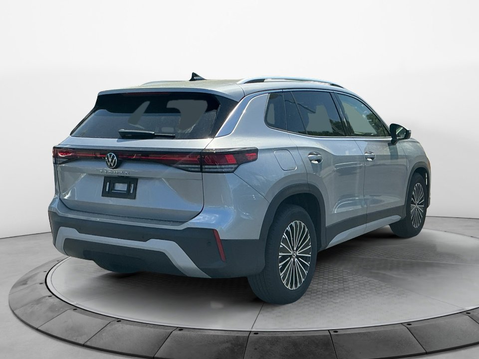 New 2026 Volkswagen Tiguan S FWD image 7