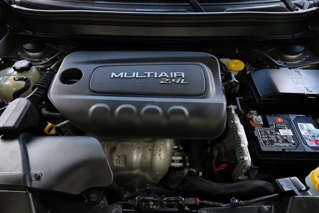 Used 2018 Jeep Cherokee Limited FWD image 33