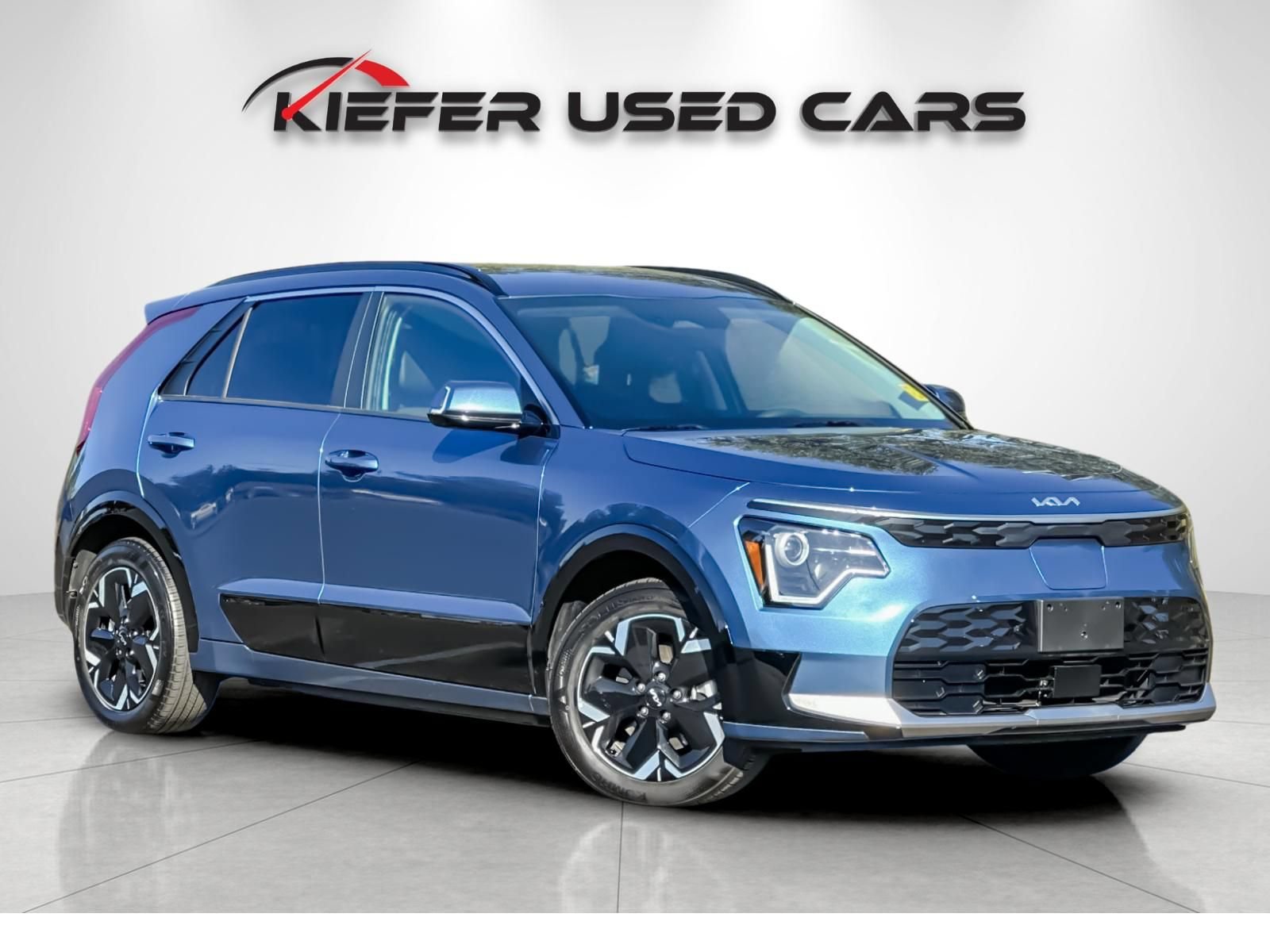 Used 2023 Kia Niro Wind w/ Wind Preserve Package FWD image 2