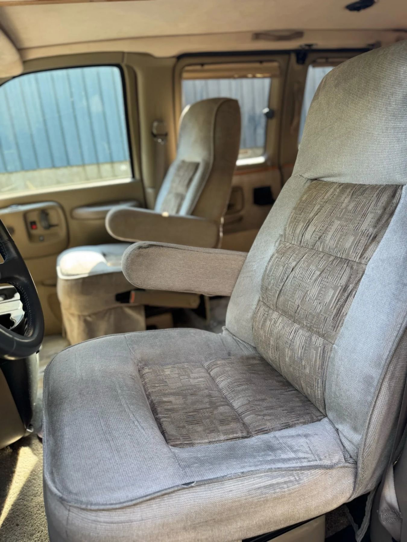 Used 1999 GMC Savana 1500 image 8