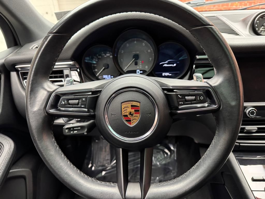 Used 2022 Porsche Macan S image 14