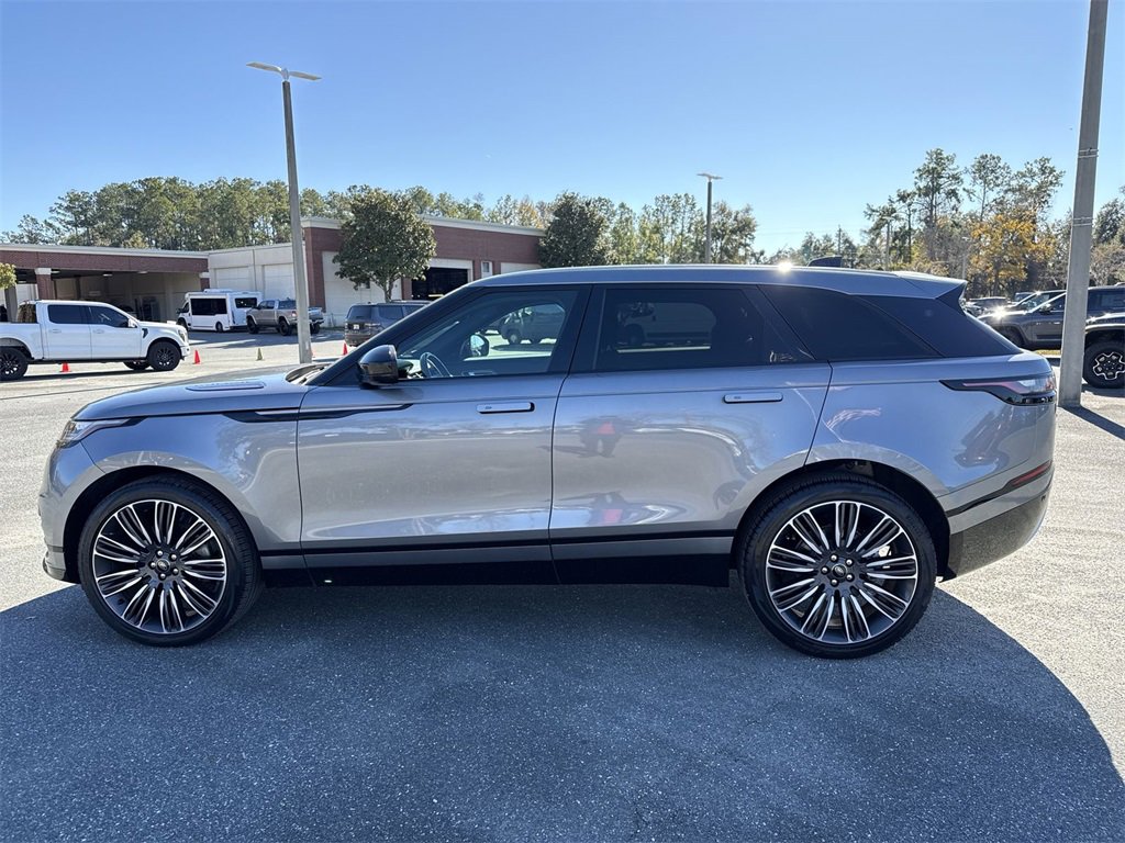 Used 2022 Land Rover Range Rover Velar R-Dynamic S image 6
