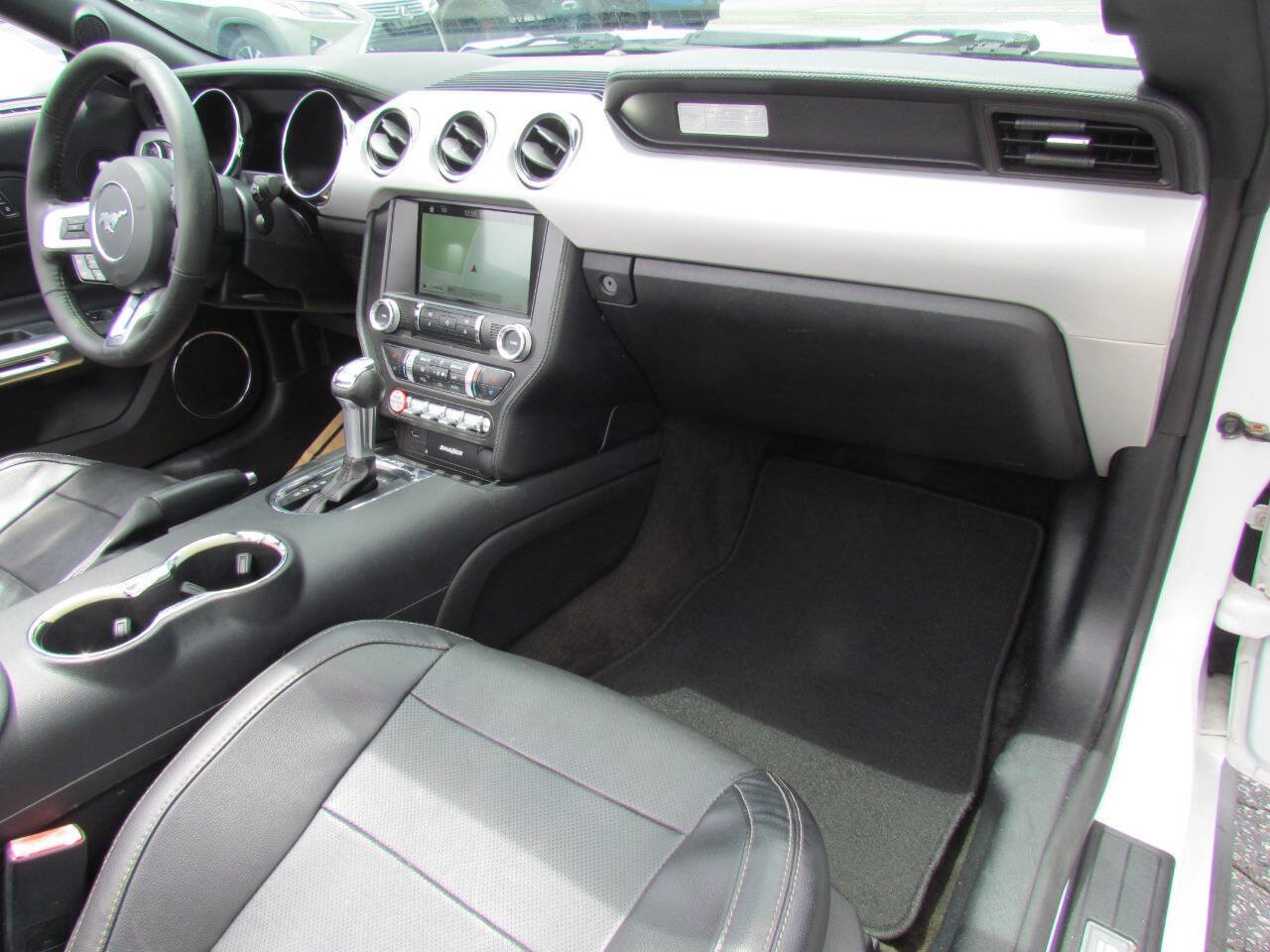 Used 2017 Ford Mustang GT Premium RWD image 14