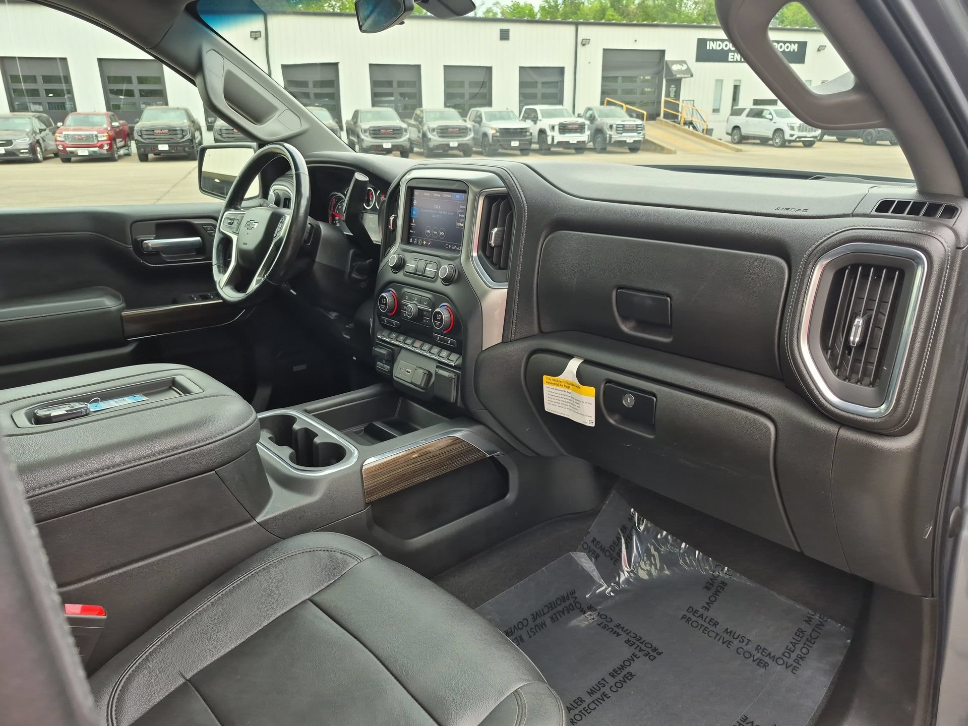 Used 2021 Chevrolet Silverado 1500 LT Trail Boss AWD/4WD image 30