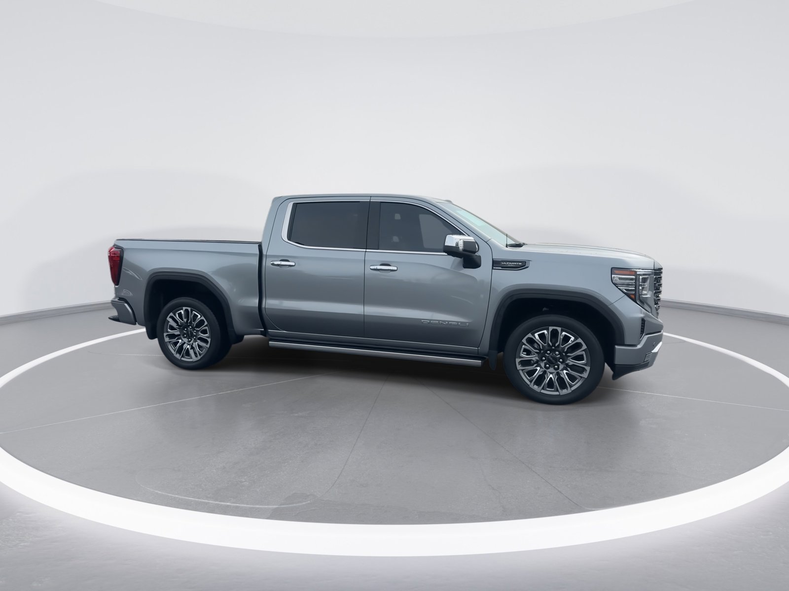 Used 2024 GMC Sierra 1500 Denali Ultimate image 10