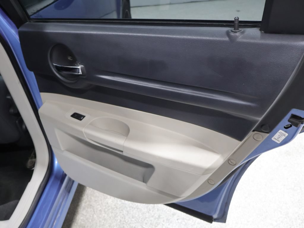 Used 2007 Dodge Magnum SE RWD image 23