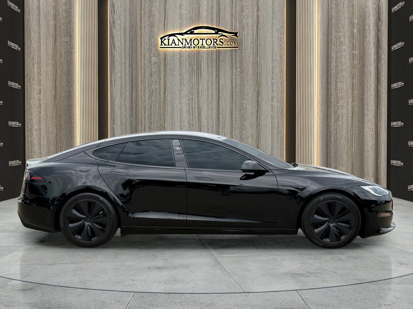 Used 2023 Tesla Model S AWD/4WD image 13