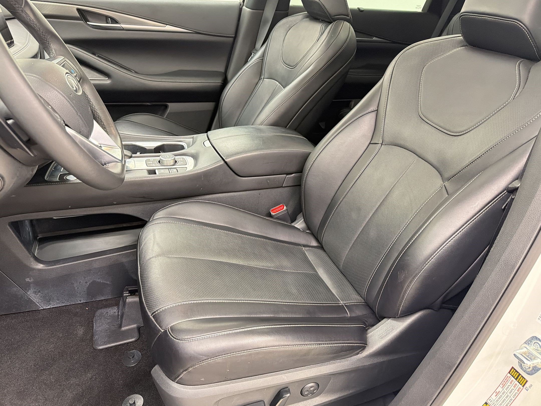 Used 2024 INFINITI QX60 Luxe FWD image 5