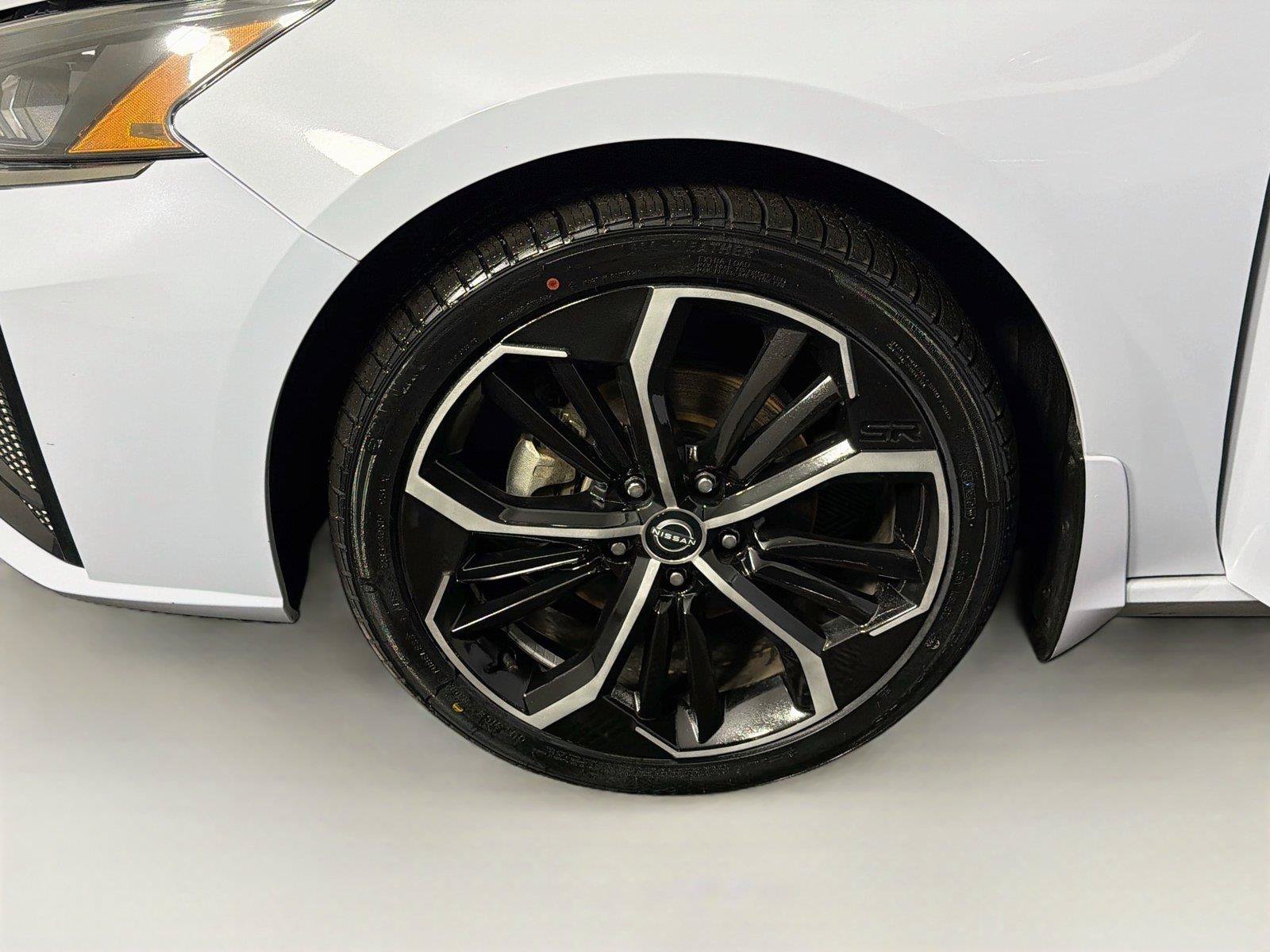 Used 2023 Nissan Altima 2.5 SR AWD/4WD image 32