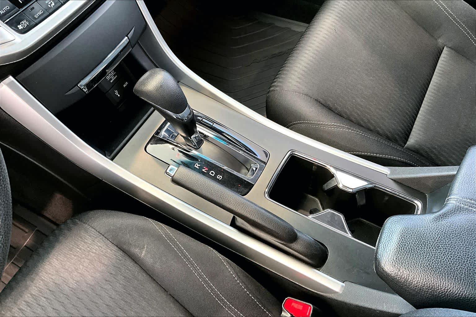Used 2015 Honda Accord EX image 18