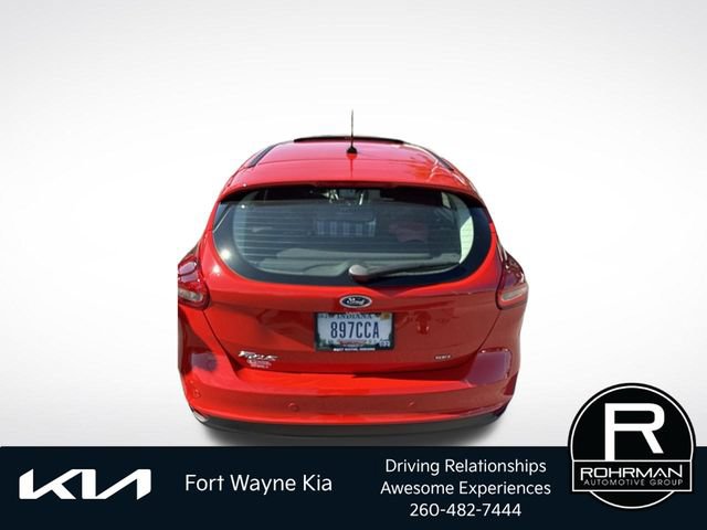 Used 2017 Ford Focus SEL w/ Cold Weather Package FWD image 5