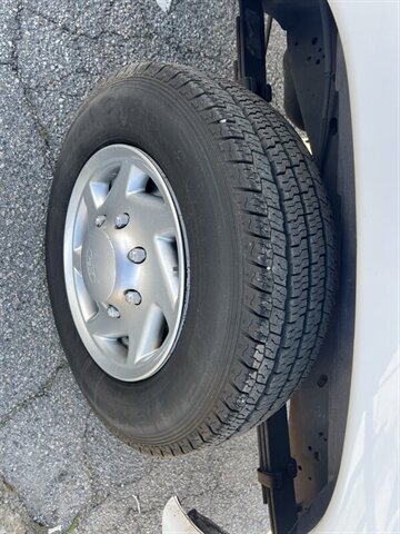Used 2013 Ford E-150 and Econoline 150 RWD image 28