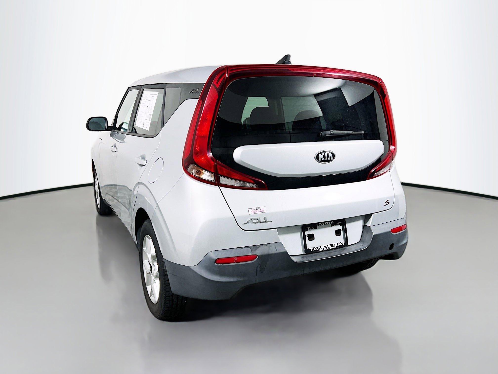 Used 2020 Kia Soul S FWD image 8