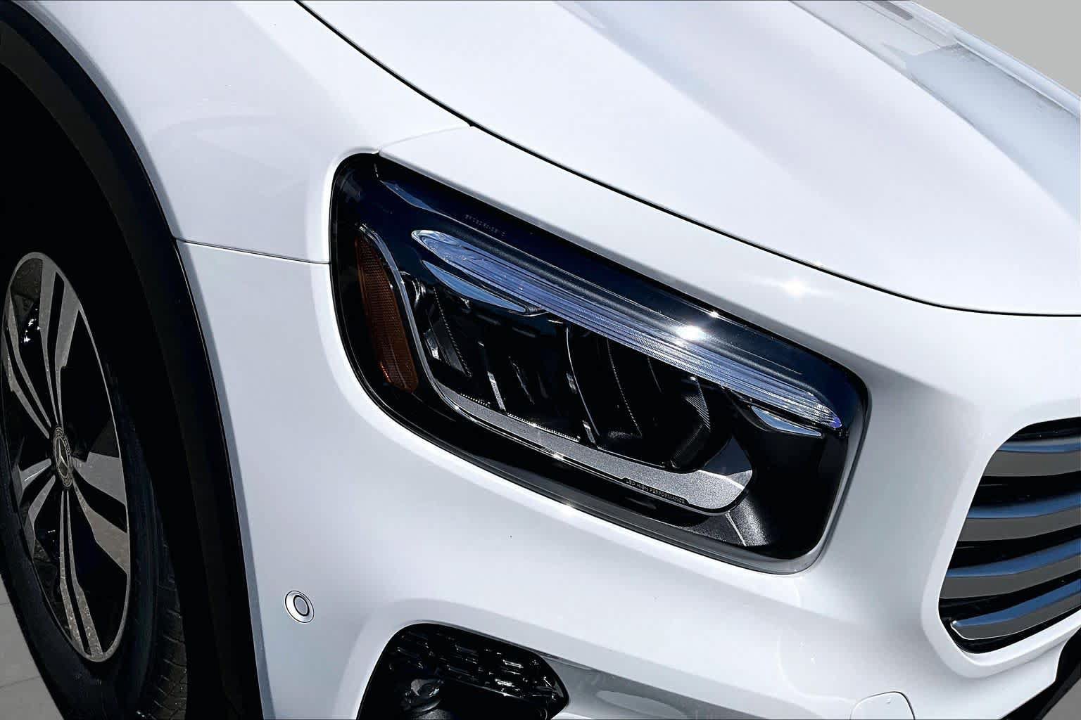 New 2026 Mercedes-Benz GLB 250 4MATIC image 17