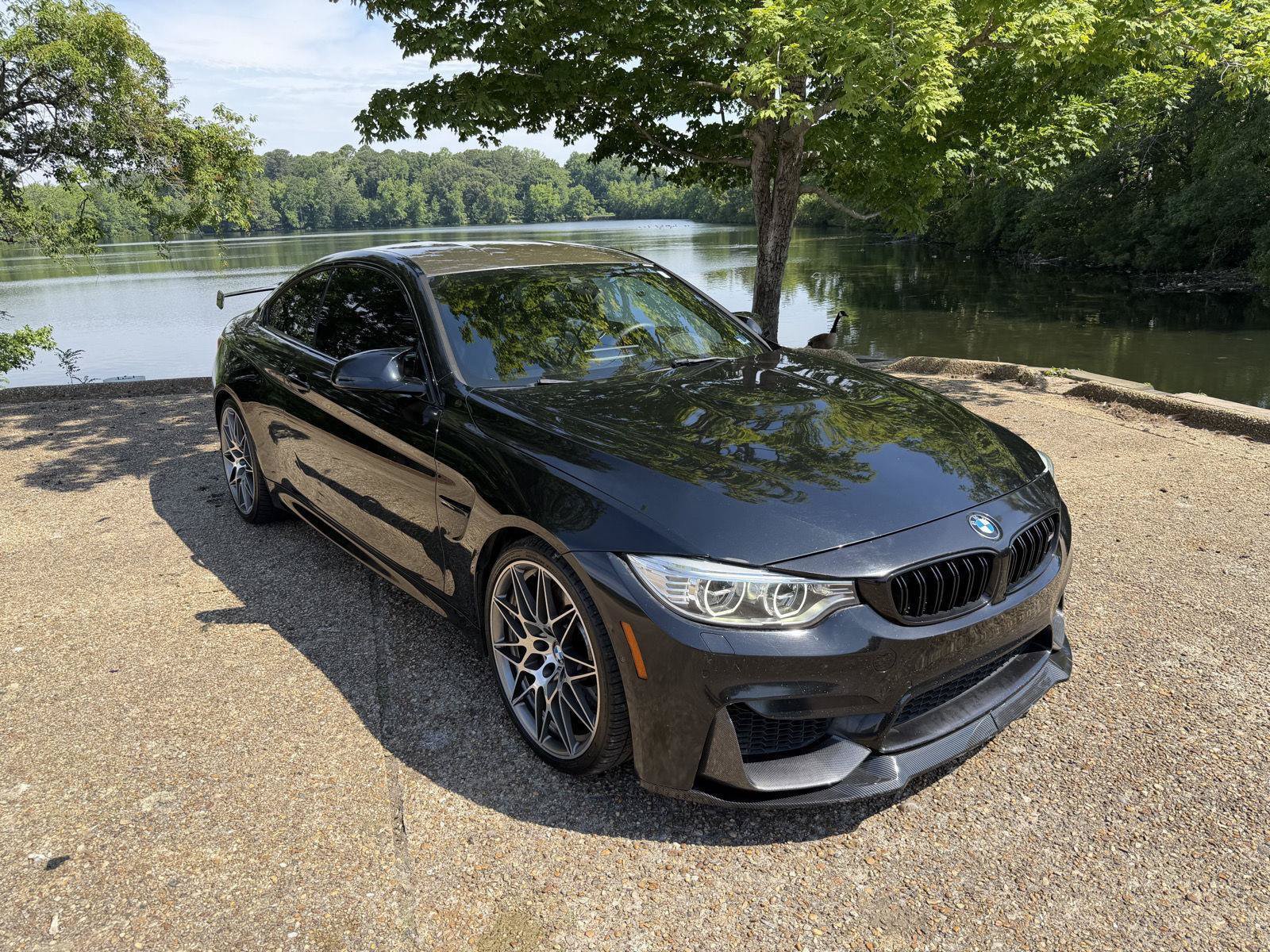 Used 2017 BMW M4 Coupe RWD image 1