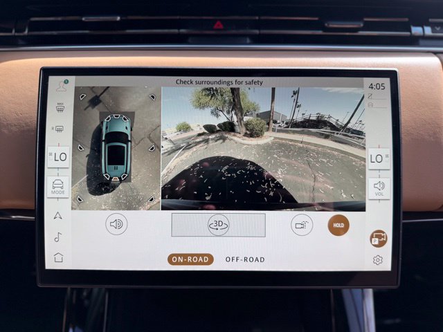 Used 2025 Land Rover Range Rover Sport SE AWD/4WD image 14