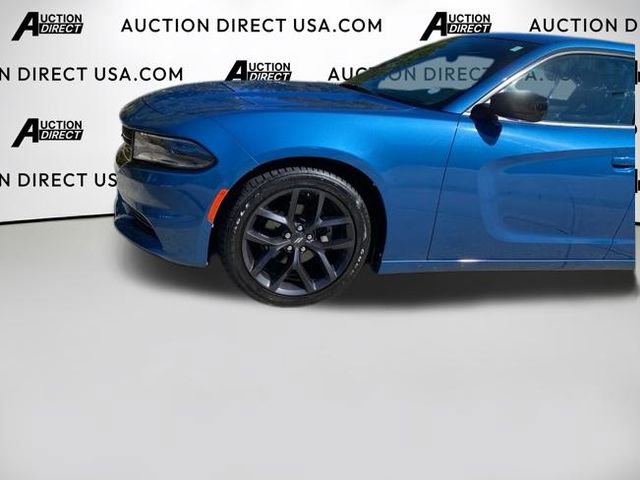 Used 2021 Dodge Charger SXT w/ Blacktop Package image 6