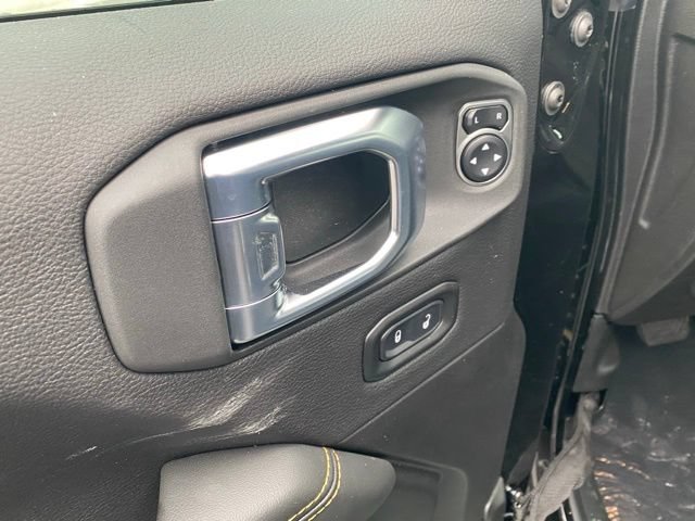 New 2026 Jeep Wrangler Unlimited Sahara AWD/4WD image 13