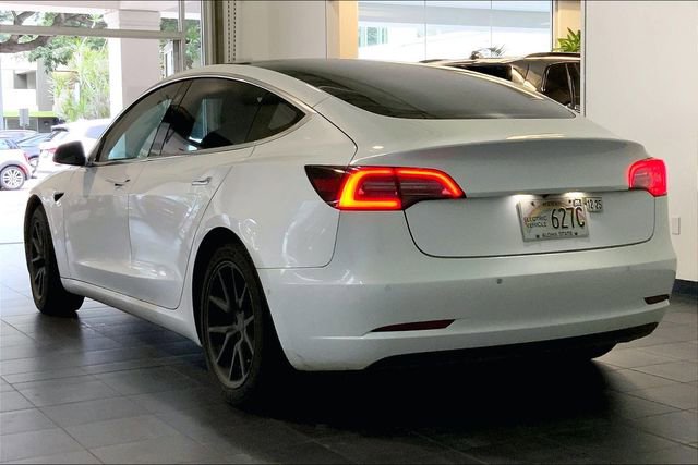 Used 2018 Tesla Model 3 image 5