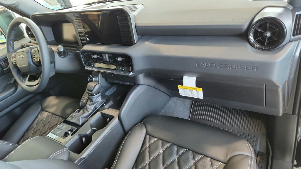Used 2025 Toyota Land Cruiser 1958 AWD/4WD image 31