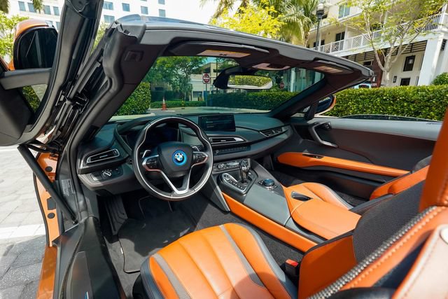 Used 2019 BMW i8 Roadster AWD/4WD image 3