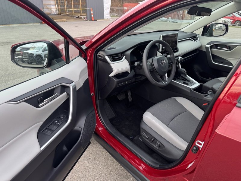 New 2025 Toyota RAV4 XLE image 9