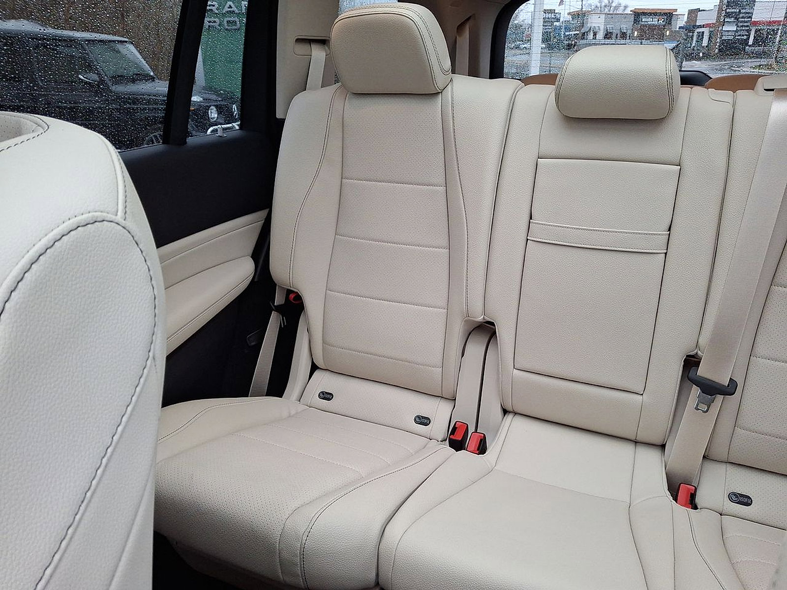 Used 2022 Mercedes-Benz GLS 450 4MATIC image 12