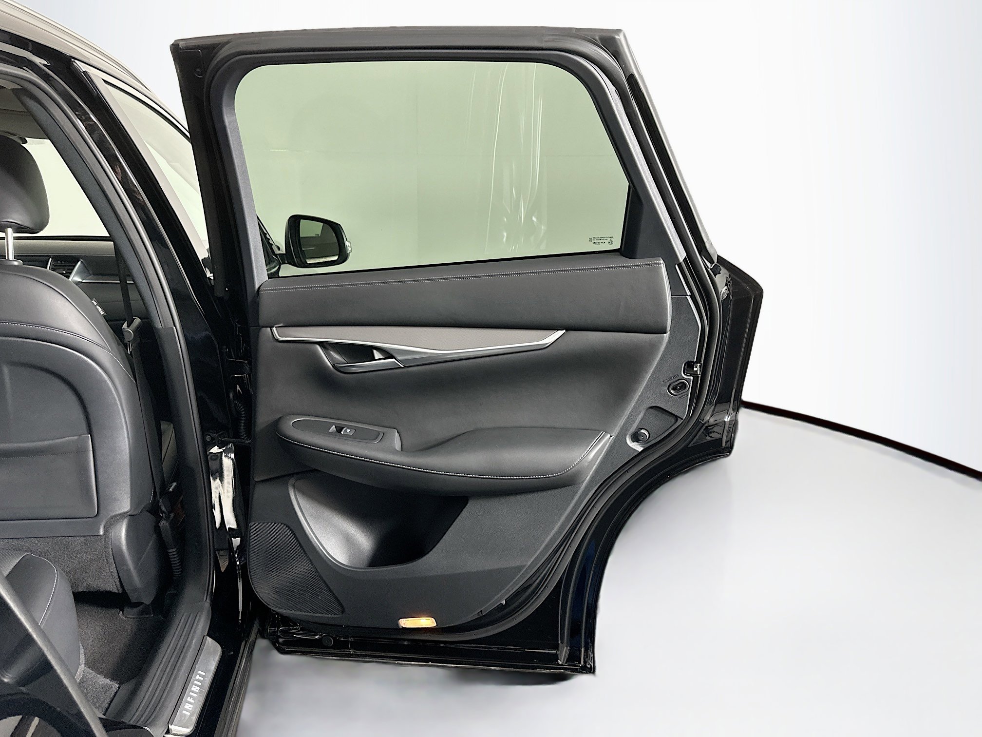 Used 2023 INFINITI QX50 Luxe image 31