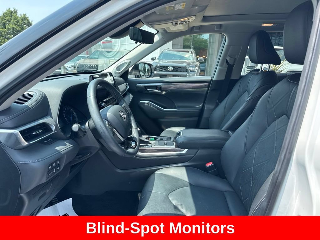 Certified 2020 Toyota Highlander Platinum AWD/4WD image 11