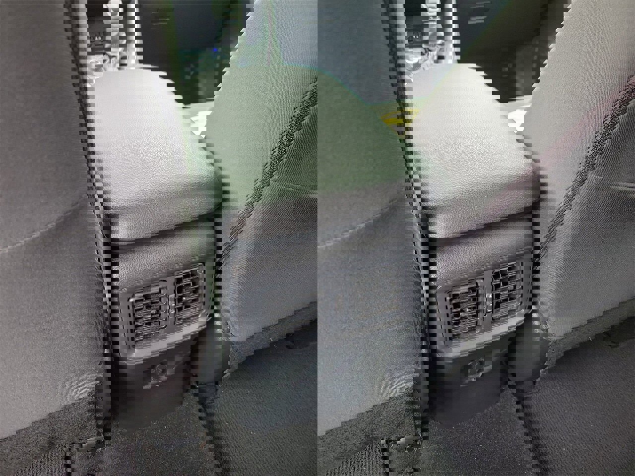 Used 2019 Toyota RAV4 LE image 11